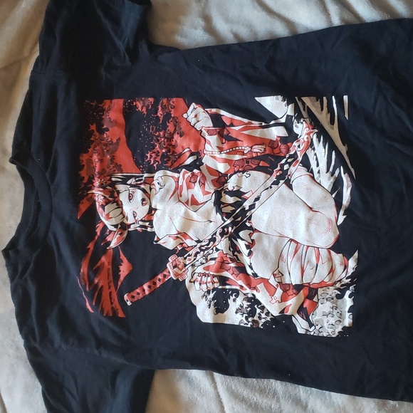 Spencer's black anime tee - Picture 2 of 3